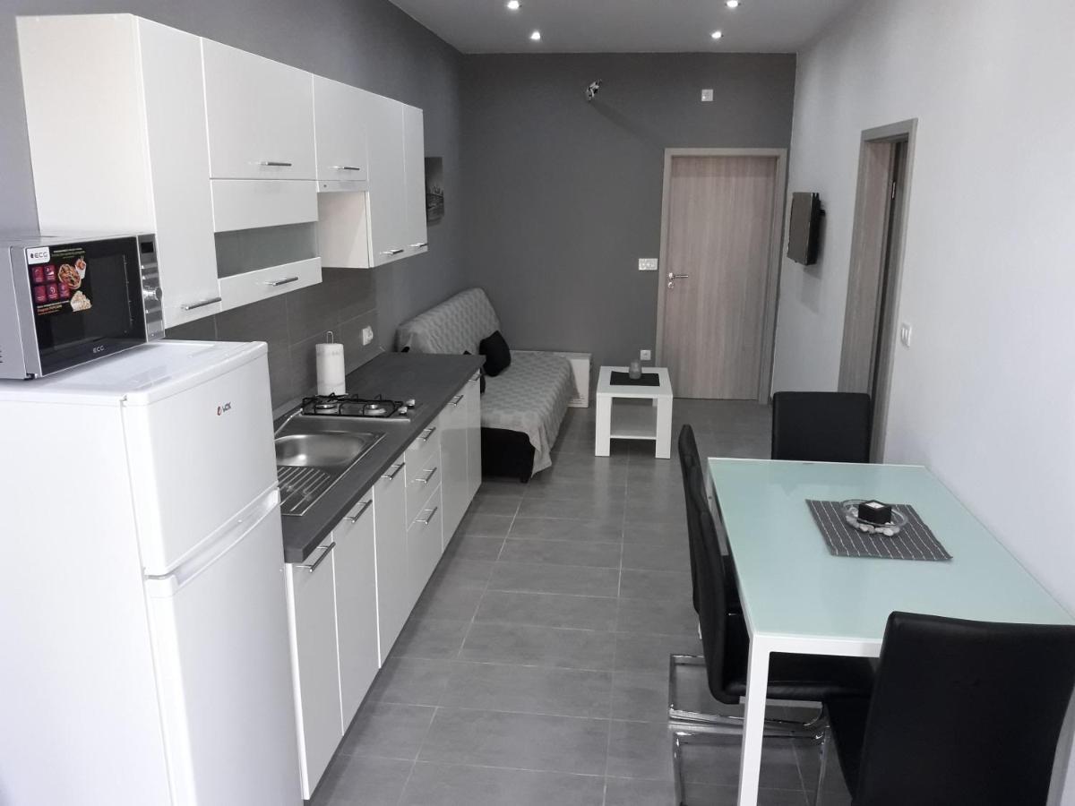 Apartments Vidulic 말리로시니 외부 사진